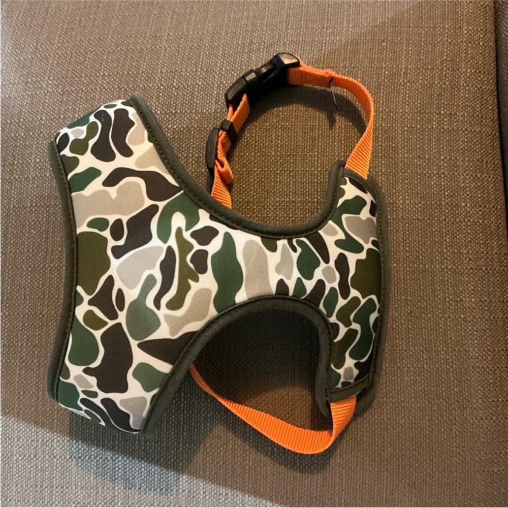 Camouflage Pet Harness with Orange Accents